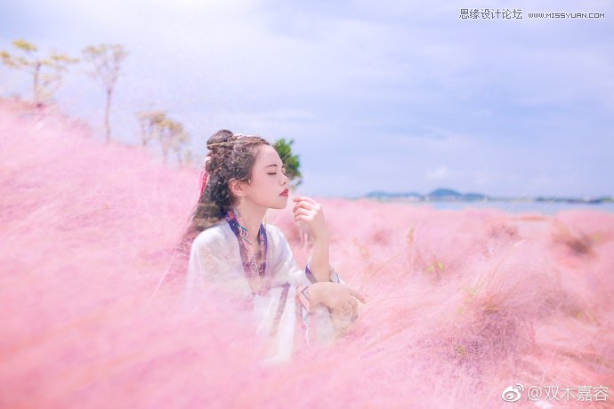 Photoshop调出草丛中的美女梦幻紫红色,破洛洛